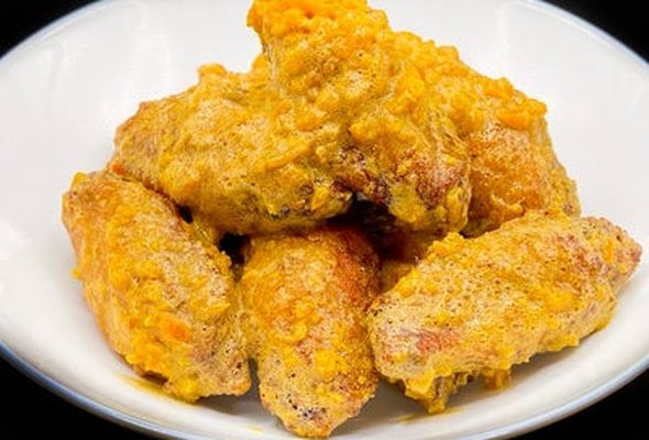 Golden Chicken Wings with Salted Egg Yolks 黄金雞翼