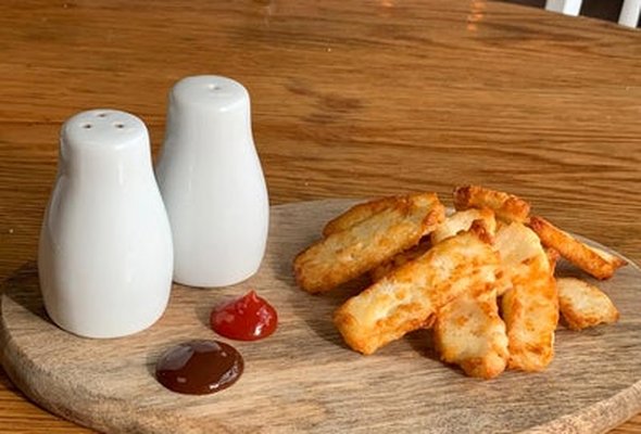 Halloumi Fries