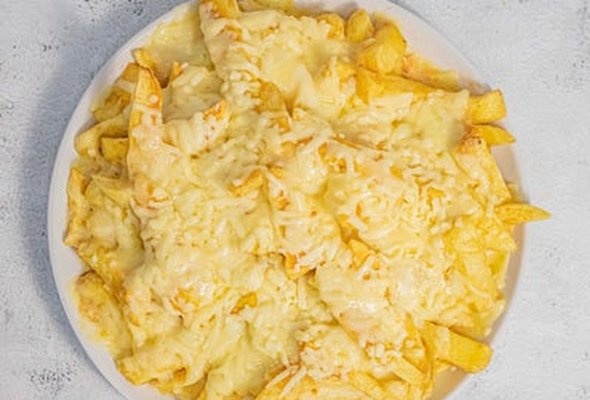 Peri Peri Cheesy Chips
