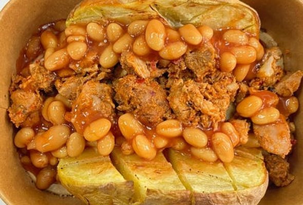 Jacket Potato With Chicken Tikka and Beans