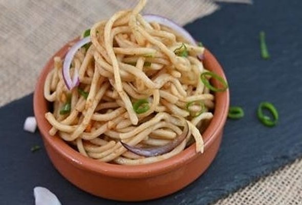 Veg Hakka Noodles