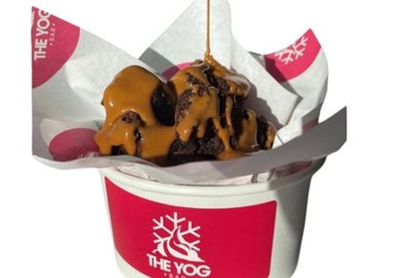 Warm Brownie Bites and Sauce