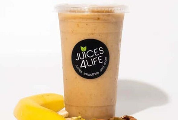 Guava, Banana, Dates and Nuts Smoothie