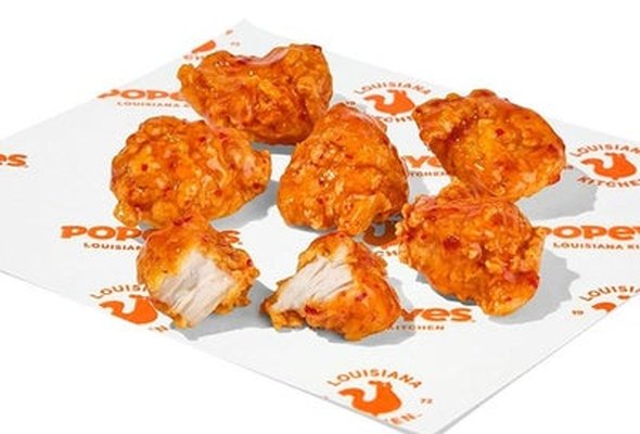 6 boneless saucin' wings