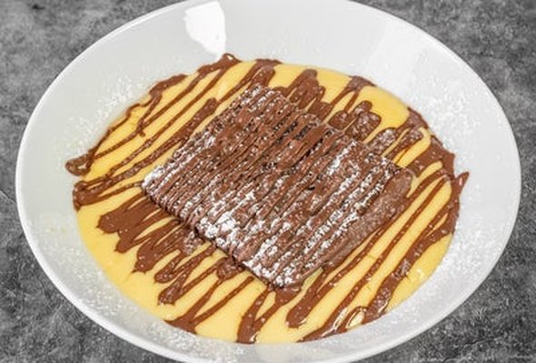 Brownie Slice with Custard