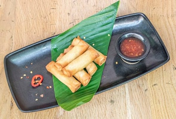Mini Veg Spring Rolls (6)