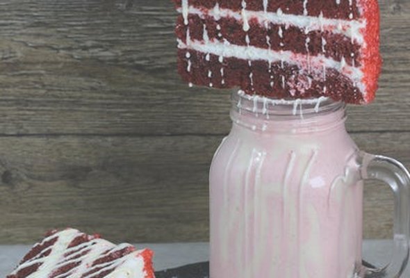 Red Velvet Cake Shake