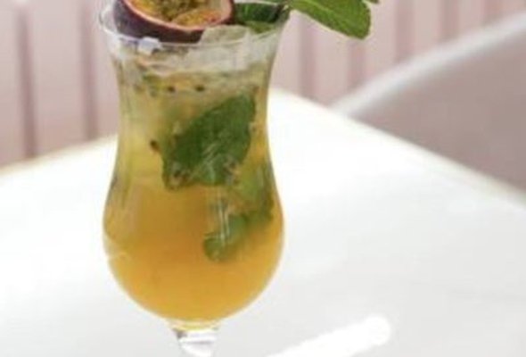 Passionfruit Mojito