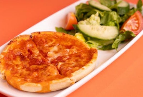 Cheese and Tomato Pizza (V)