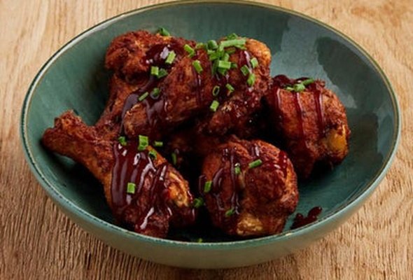 CHICKEN WINGS