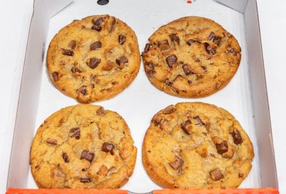 Warm & Crunchy Cookies