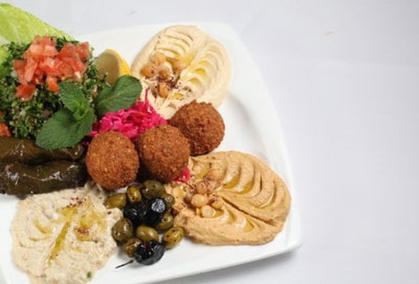 Medium Mix Mezza (V) (For 2-3 People)