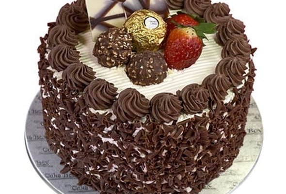 6" Hazelnut Cake