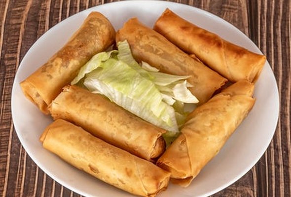 Chicken Spring Rolls Starter