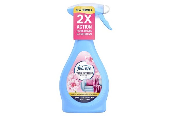 Febreze Fabric Refresher Spray Blossom & Breeze 385ml