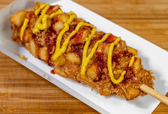 Mozzarella and potato Korean corndog