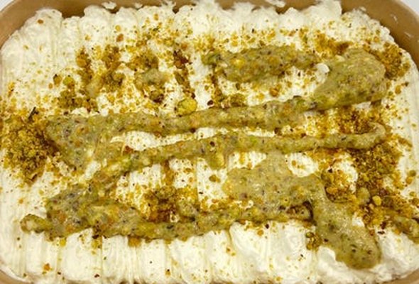 Pistachio Milkcake