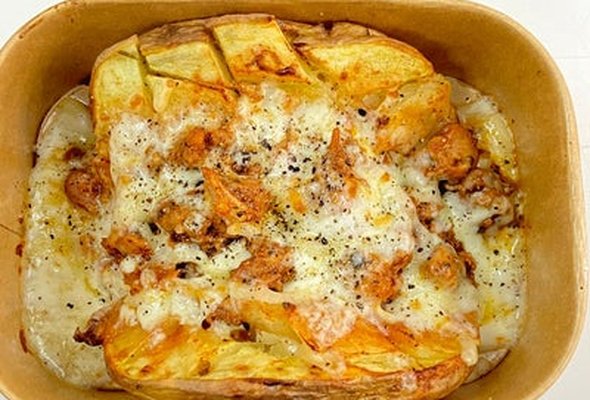Jacket Potato with Chicken and Cheese