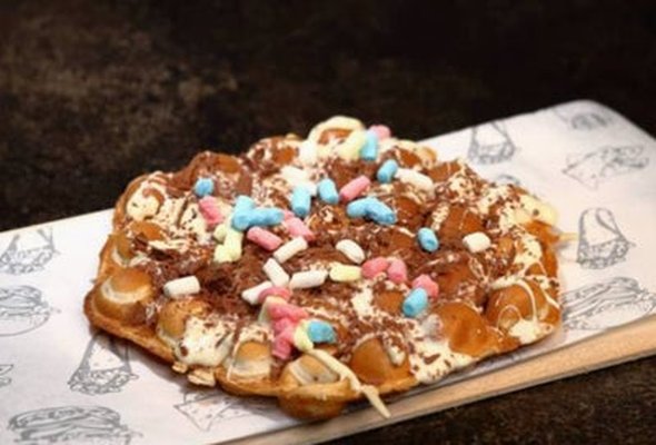 White Chocolate Bubble Waffle