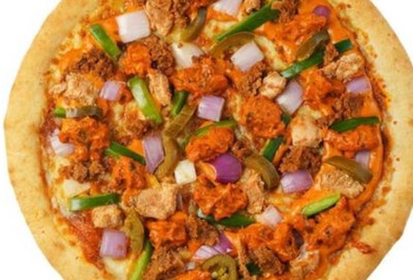 Chicken Tikka Lababdar Pizza