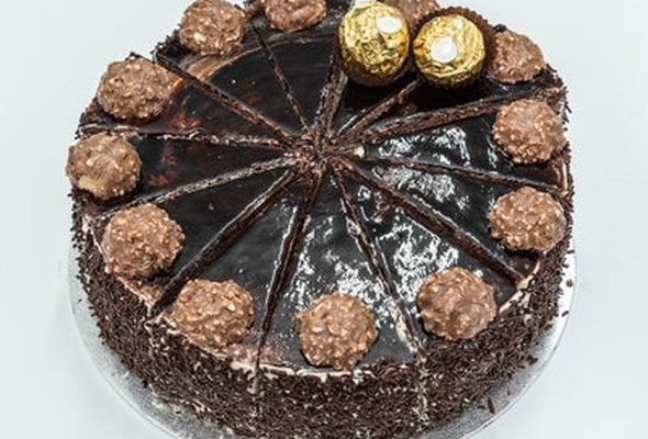 Ferrero Hazelnut Cake