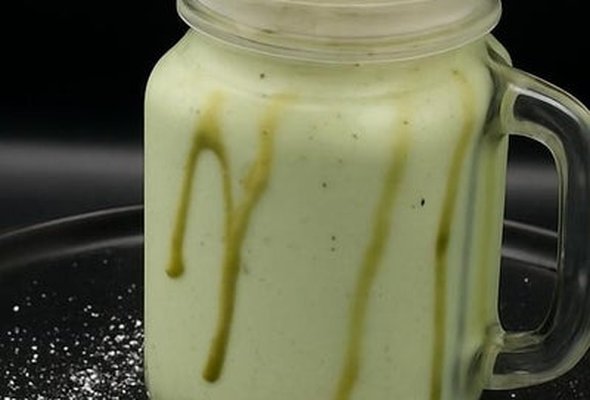 Pistachio Kulfi Milkshake