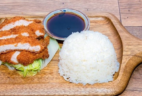 Breaded Pork Chop with Rice 吉列豬扒飯