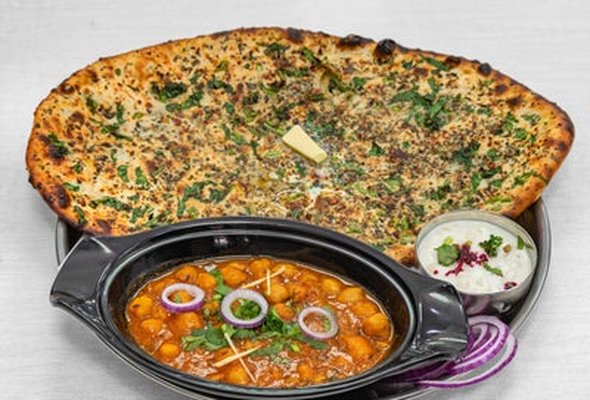 Amritsari Aloo Kulchaa