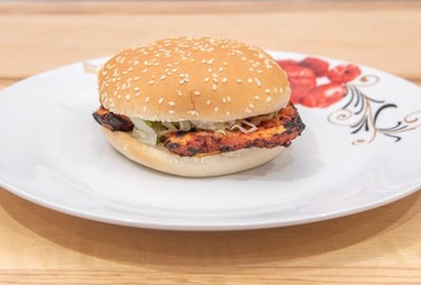 Fresh Chicken Steak Burger