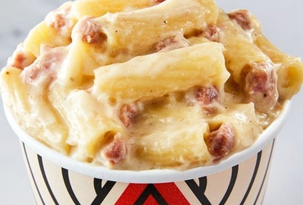 Midi Ham Hock Carbonara