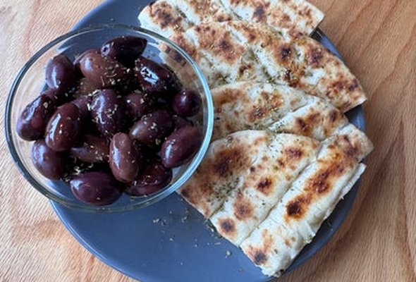 Bread with Olive Oil and Oregano