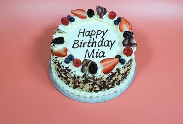 Full Berries with Chocolate Curls on Side Birthday Cake R17