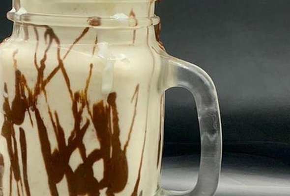 Cream Egg Milkshake