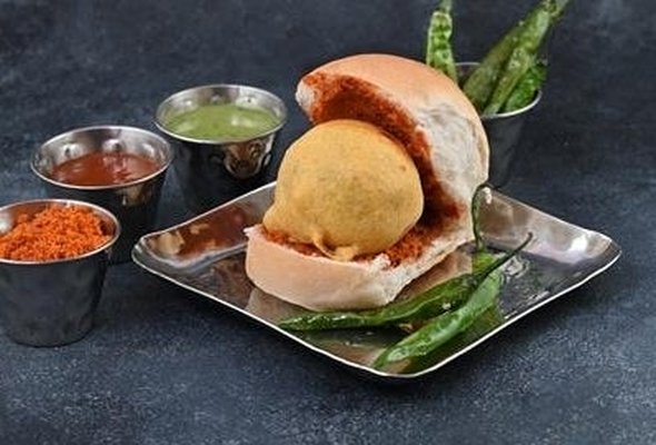 Schezwan Vada Pav
