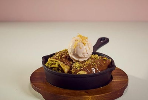Dubai Chocolate Crepe Rolls