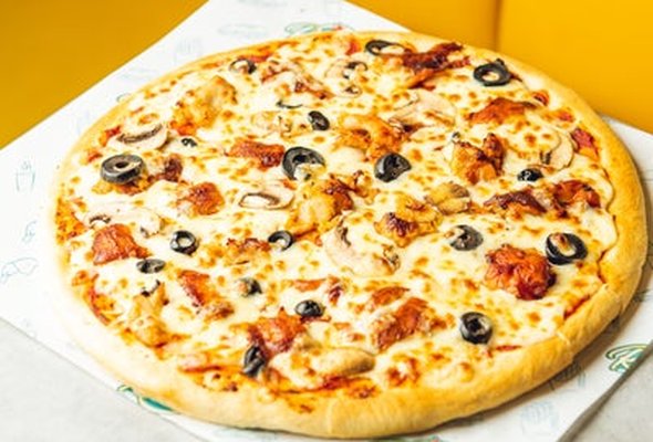 12" California Chicken Pizza