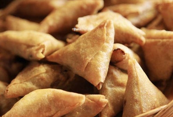 Paneer Samosas (2PCS)