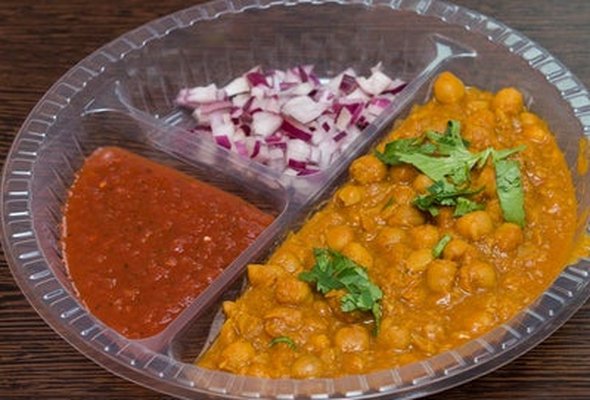Chole Bhature with 2 Bhatura