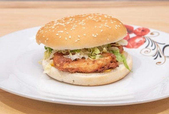 Fresh Chicken Fillet Burger