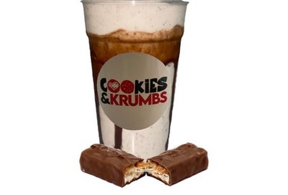 Snickers Milkshake (16oz)