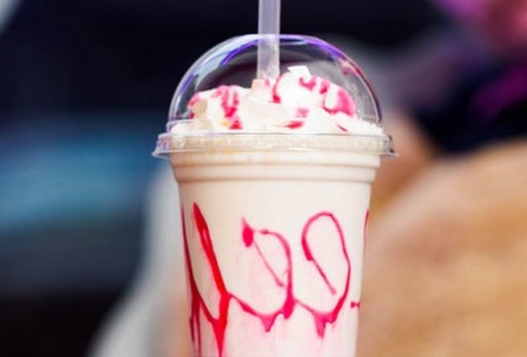 Jammie Dodger Cake in a Shake