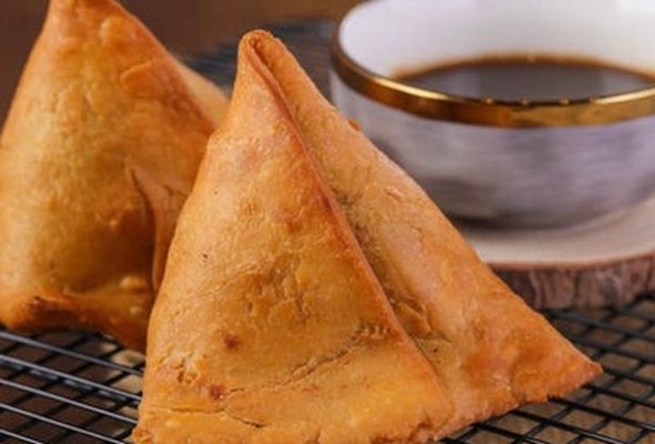 Punjabi samosas (2pcs)