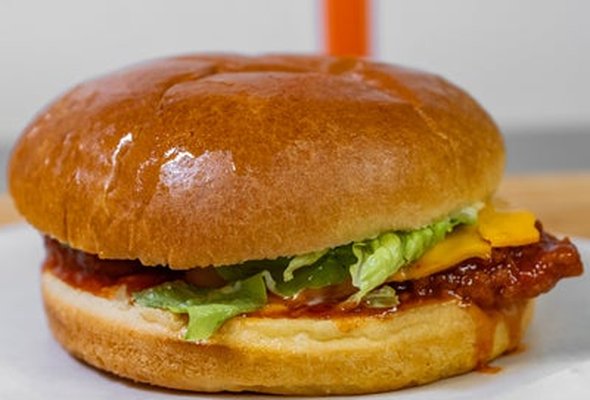 Spicy BBQ chicken burger
