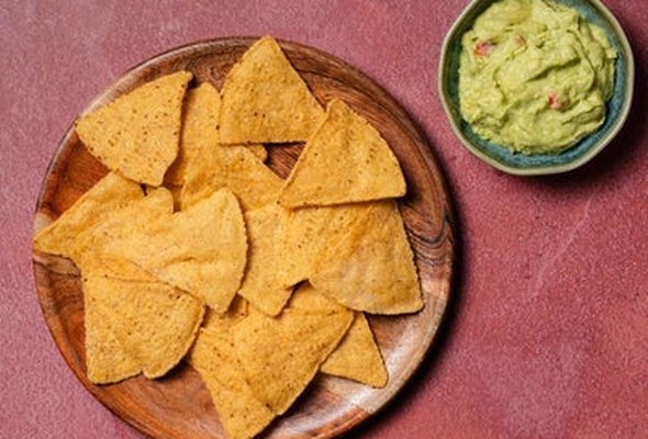 Totopos con Salsa