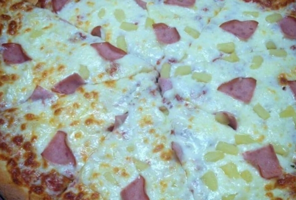 Hawaiian Pizza