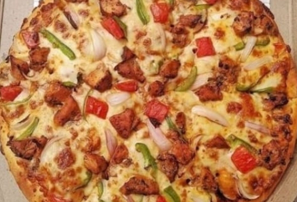 Chicken Tikka Pizza