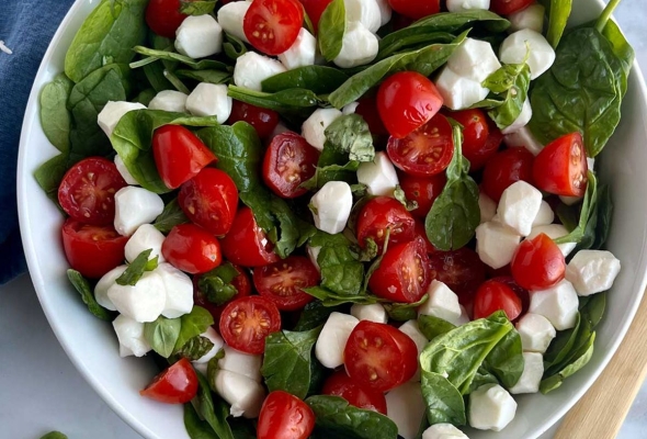 Mozzarella Salad